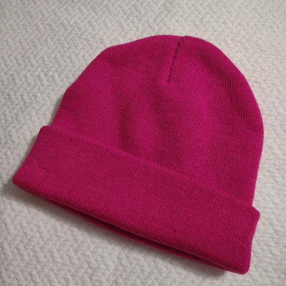 Pink knitted winter warm beanie hat - Picture 2 of 4